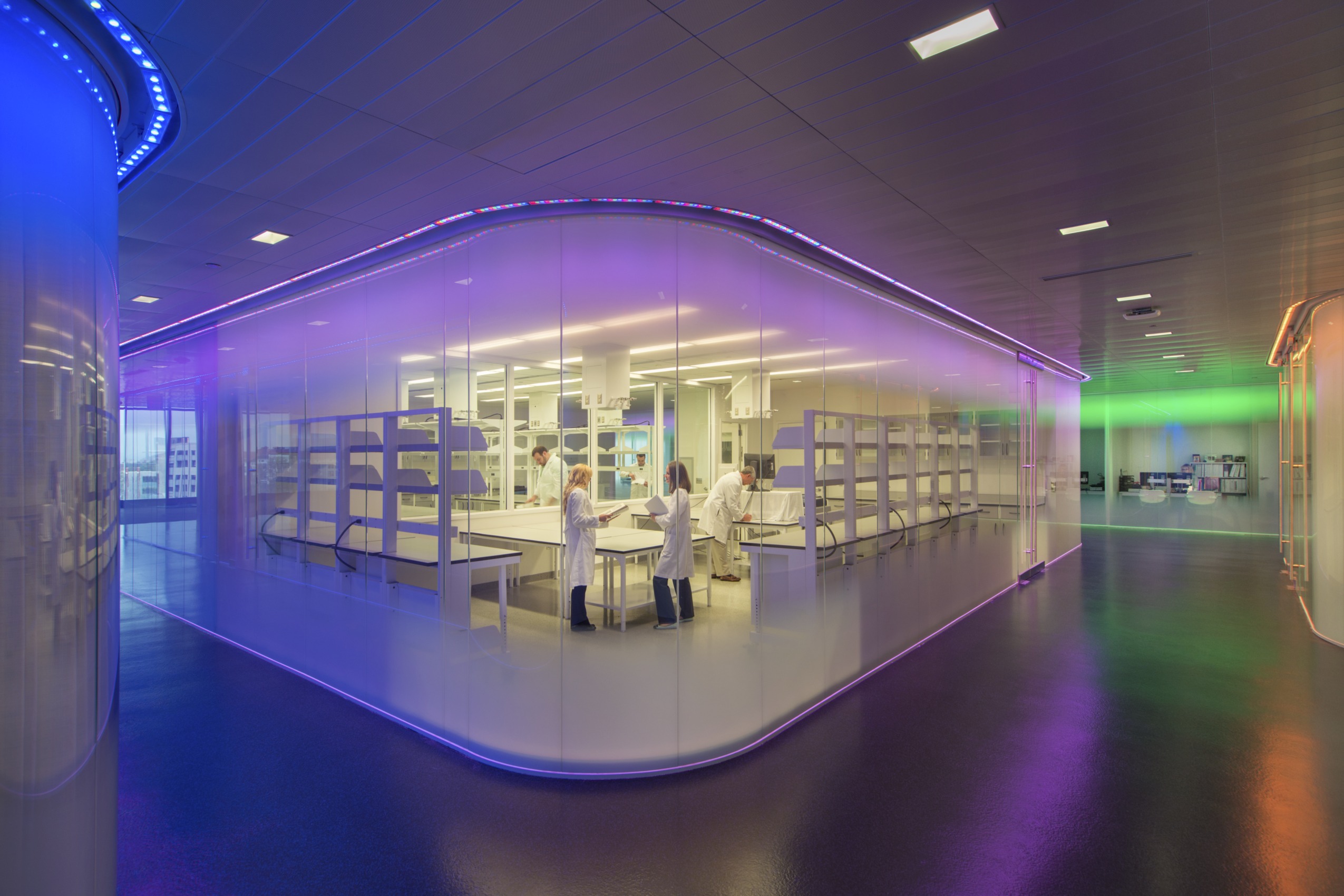 labs_high-tech